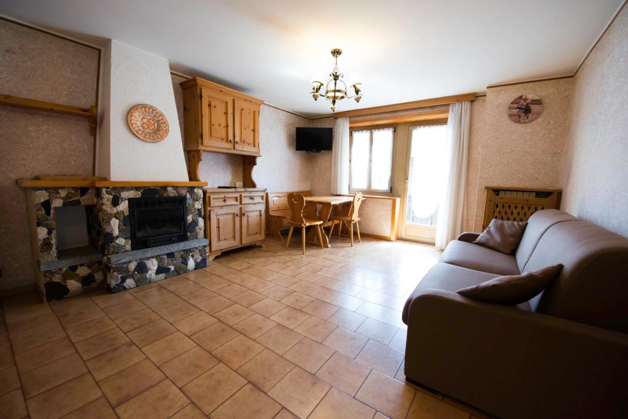 Casa Guana Appartement Livigno Buitenkant foto