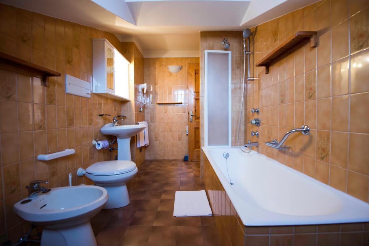 Casa Guana Appartement Livigno Buitenkant foto