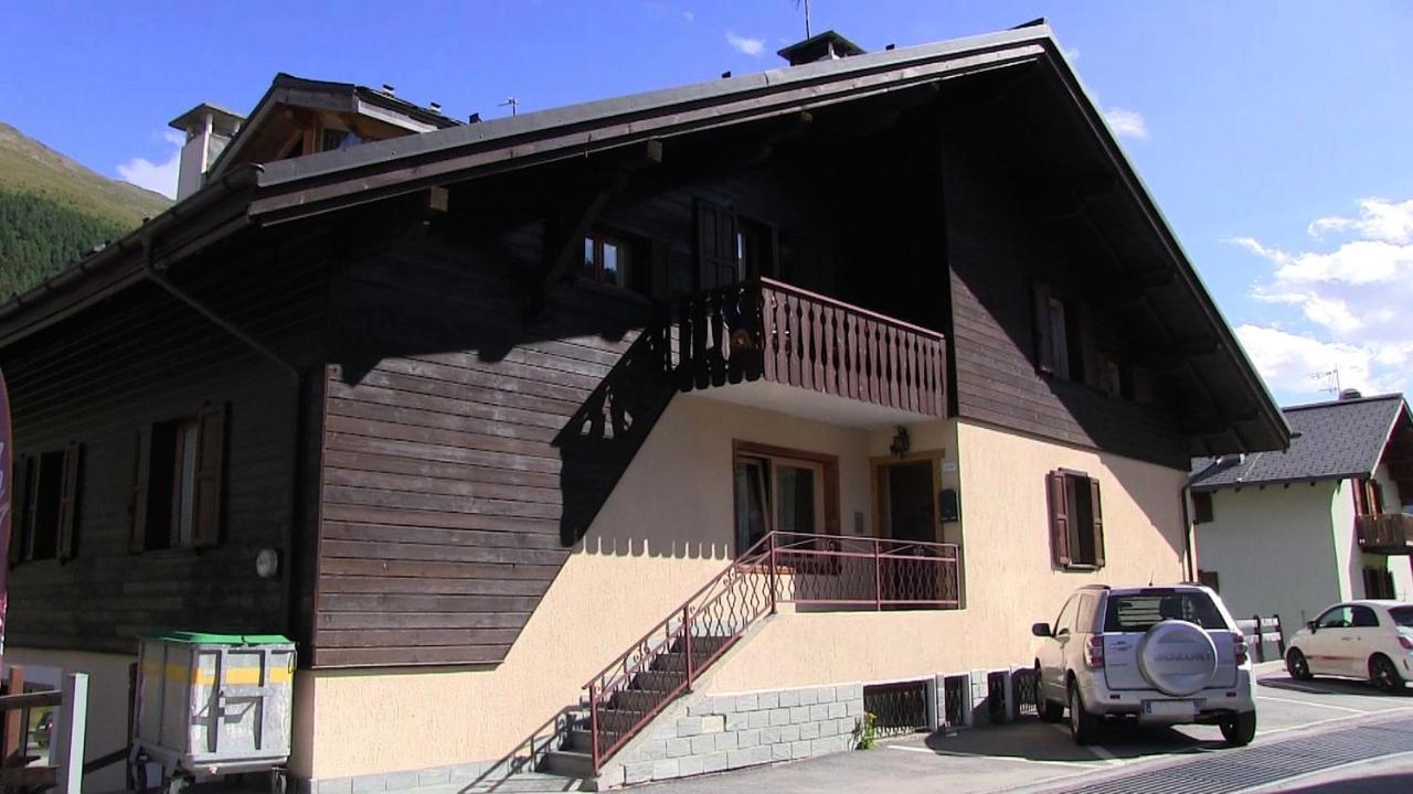 Casa Guana Appartement Livigno Buitenkant foto